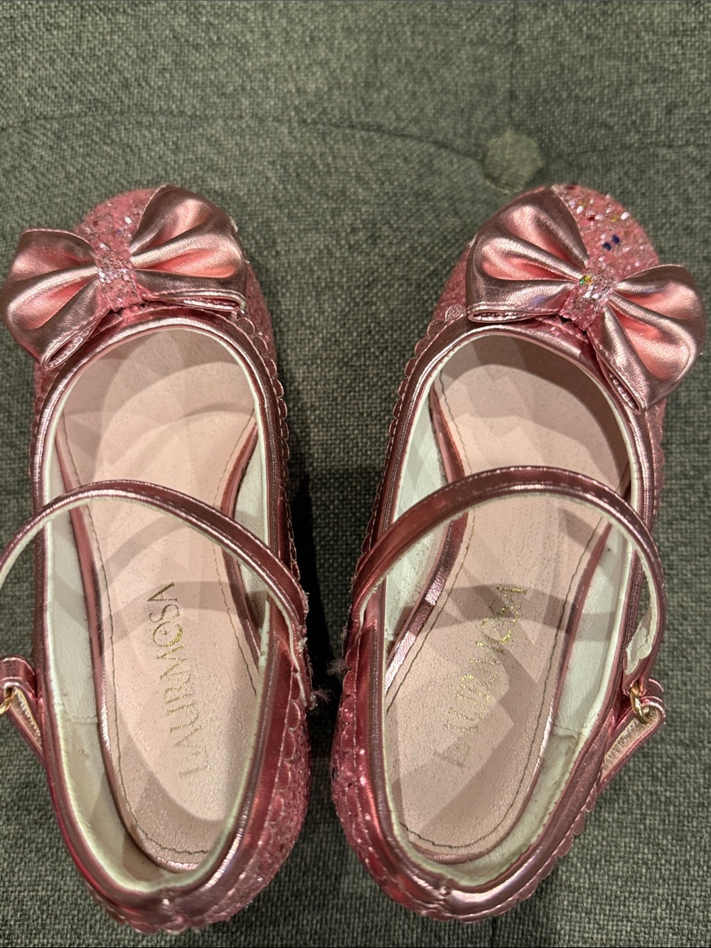 Girls Glitter Bow Mary Jane Dress Shoes in Metallic Pink